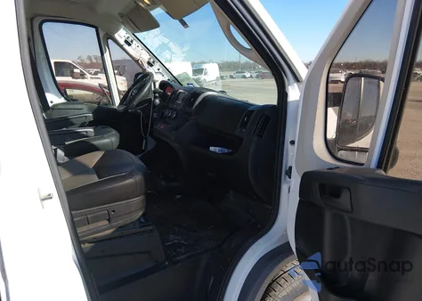 2018 Ram Promaster 2500 High Roof 159 Wb z USA, uszkodzony, nr VIN 3C6TRVDG4JE145811